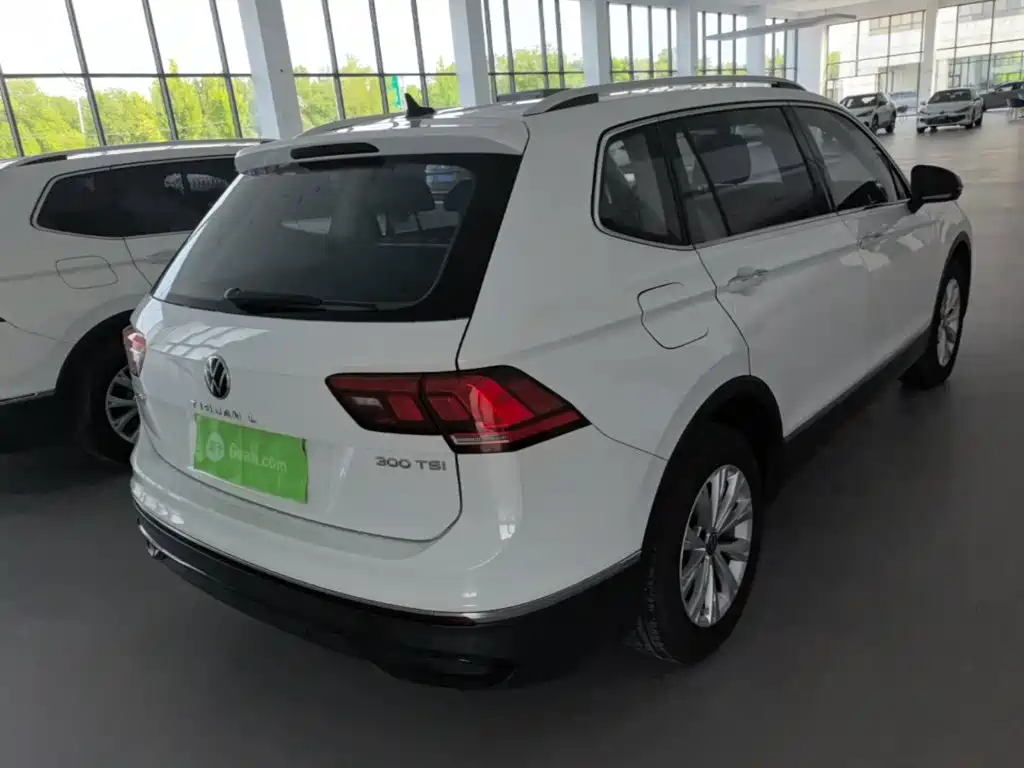 Volkswagen Tiguan L — миниатюра 7