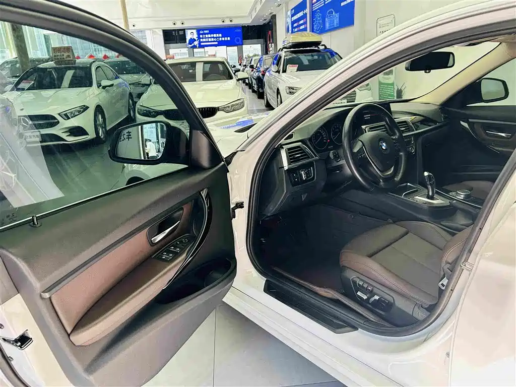 BMW 3 Series — миниатюра 20