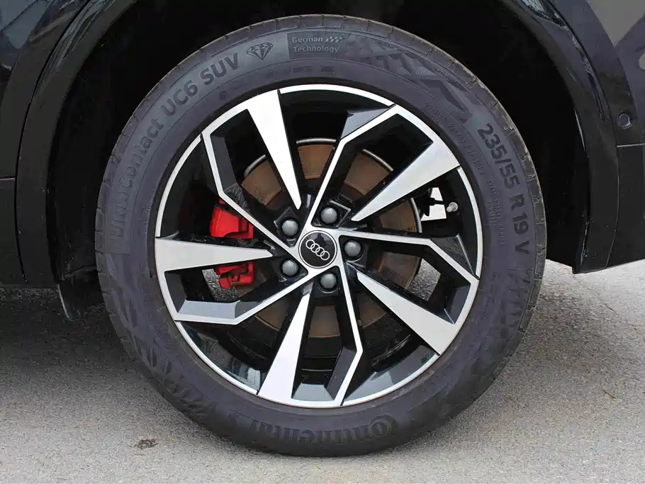 Audi Q5L 2021 40 TFSI Luxury