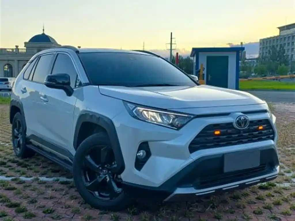 Toyota RAV4 2022 2.0L CVT Plus