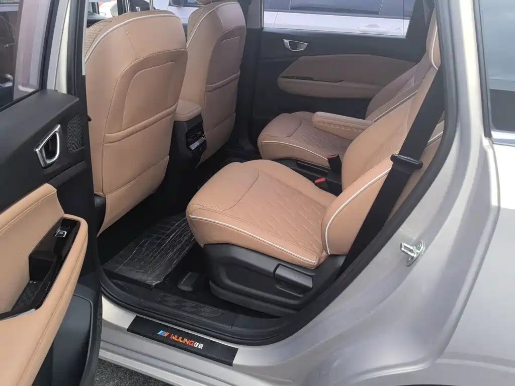 Wuling Jiachen — миниатюра 13