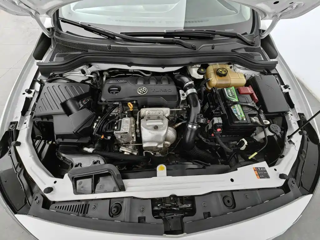 Buick Excelle — миниатюра 6