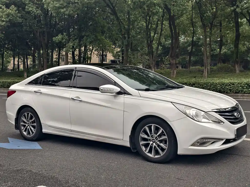 Hyundai Sonata — миниатюра 3