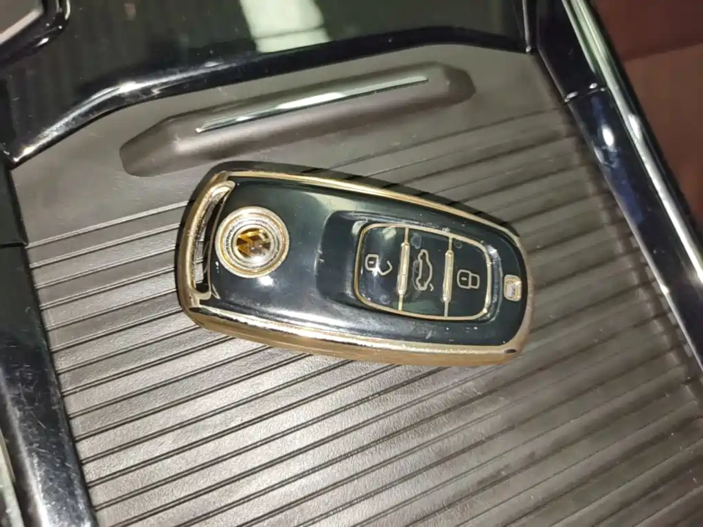 Volkswagen Phideon — миниатюра 9