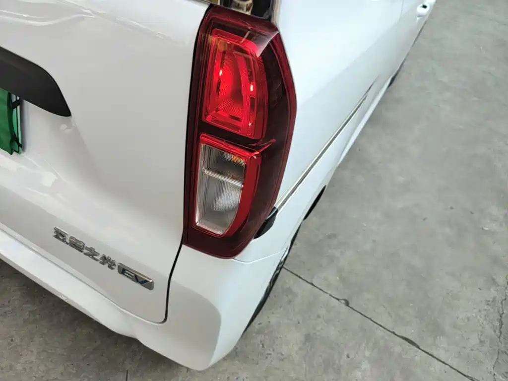 Wuling Zhiguang EV — миниатюра 8
