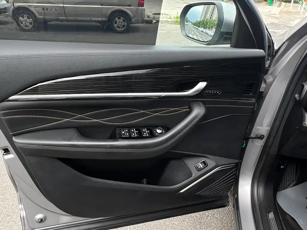 Geely Xingyue L — миниатюра 8