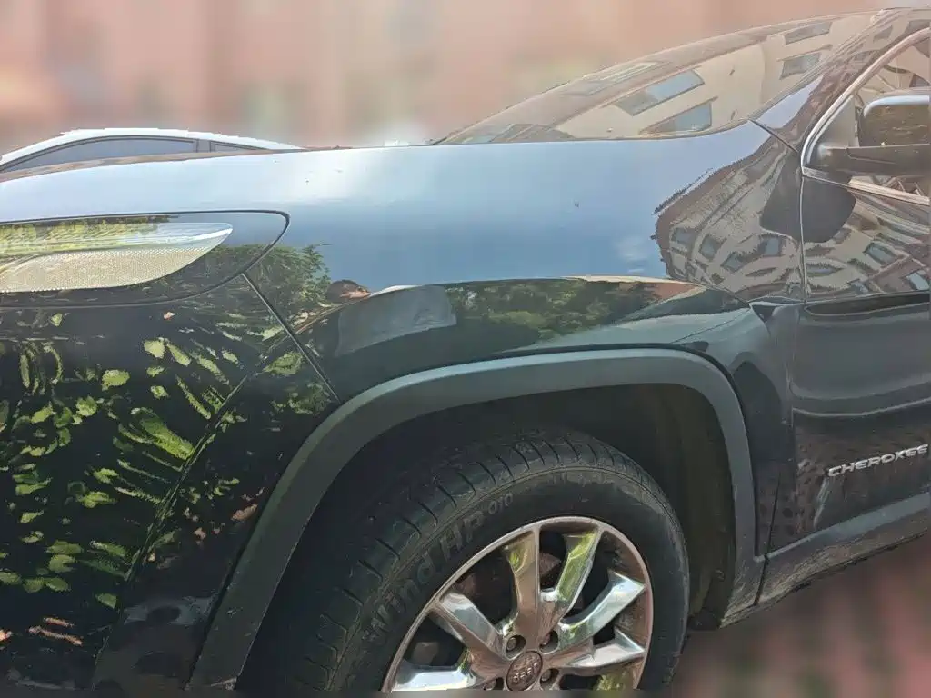 Jeep Cherokee (Import) — миниатюра 2