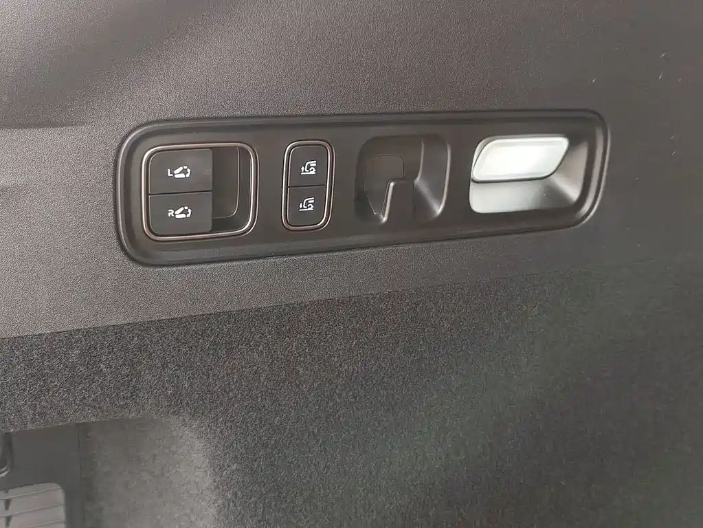 Li Auto Li i6 — миниатюра 19