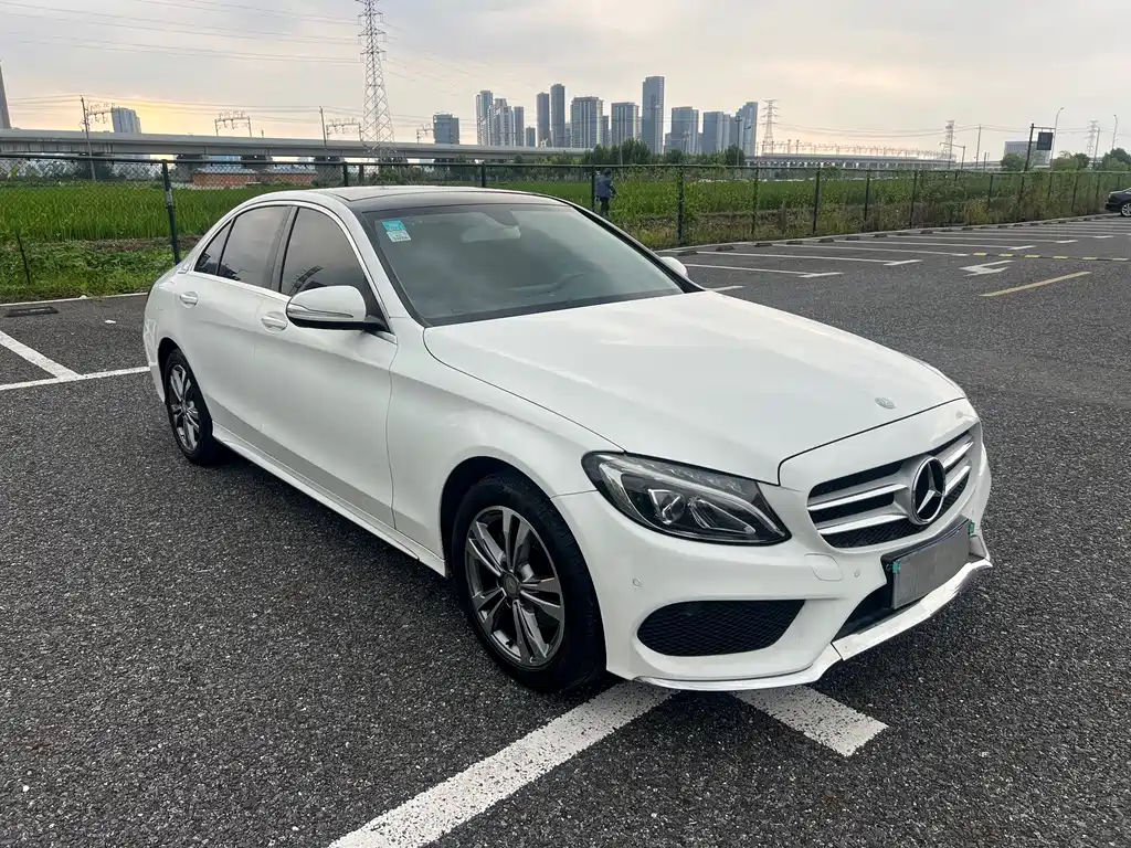 Mercedes-Benz C-Class — миниатюра 3