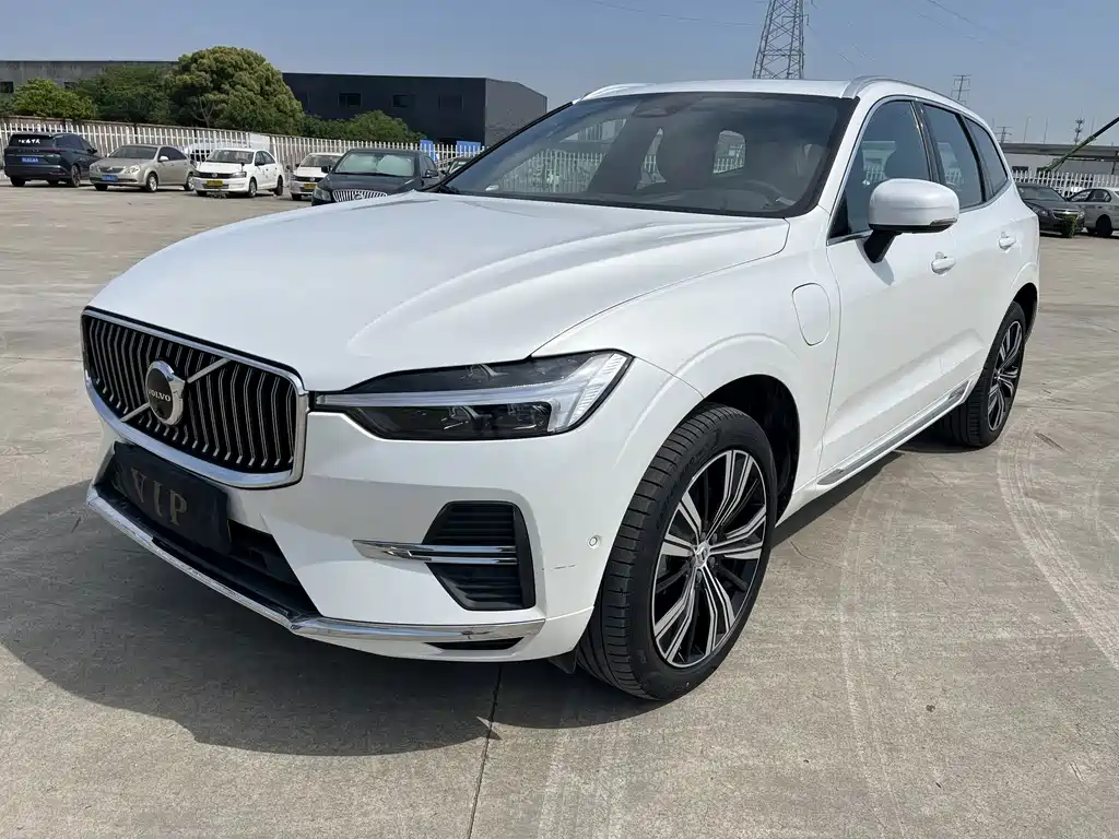 Volvo XC60 PHEV — миниатюра 22