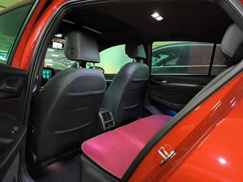 Volkswagen Golf — миниатюра 17