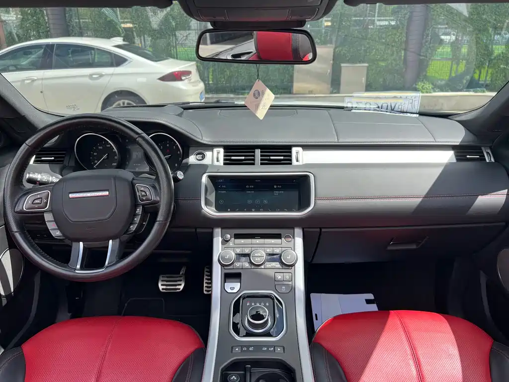 Land Rover Evoque (Import) — миниатюра 15