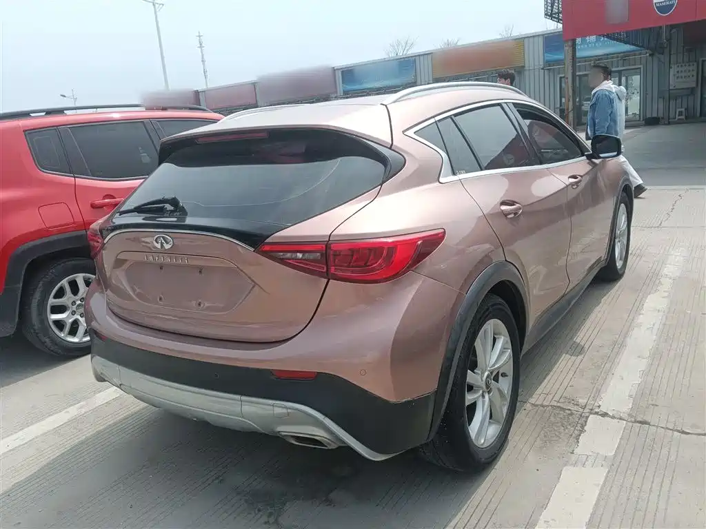 Infiniti QX30 2017 1.6T Fashion