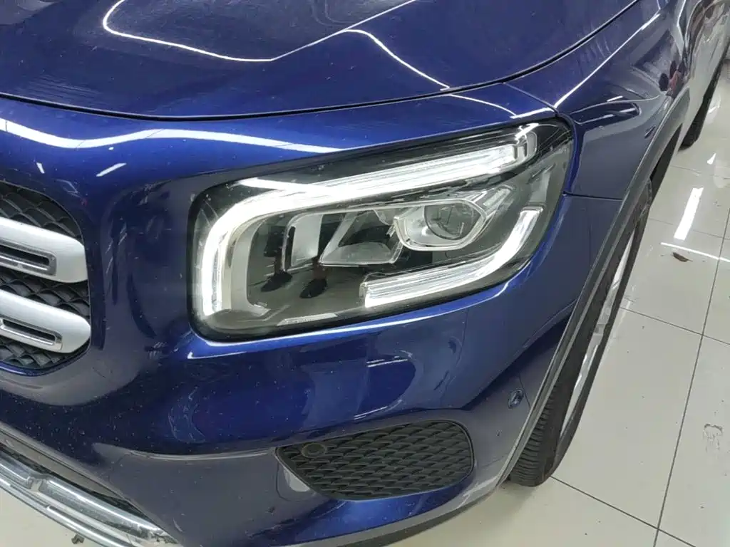 Mercedes-Benz GLB — миниатюра 24