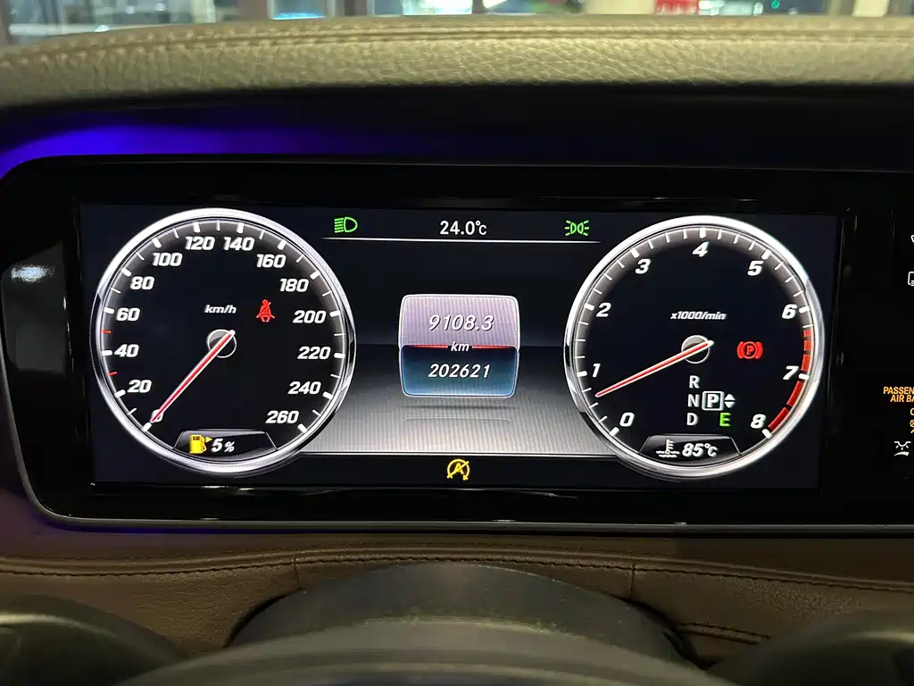 Mercedes-Benz S-Class — миниатюра 15