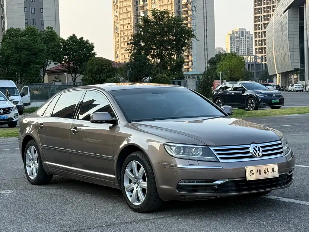 Volkswagen Phaeton — миниатюра 3