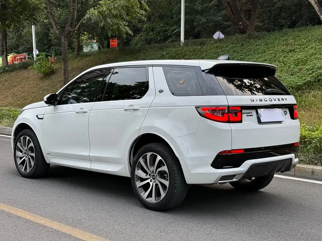 LAND ROVER DISCOVER SPORTS