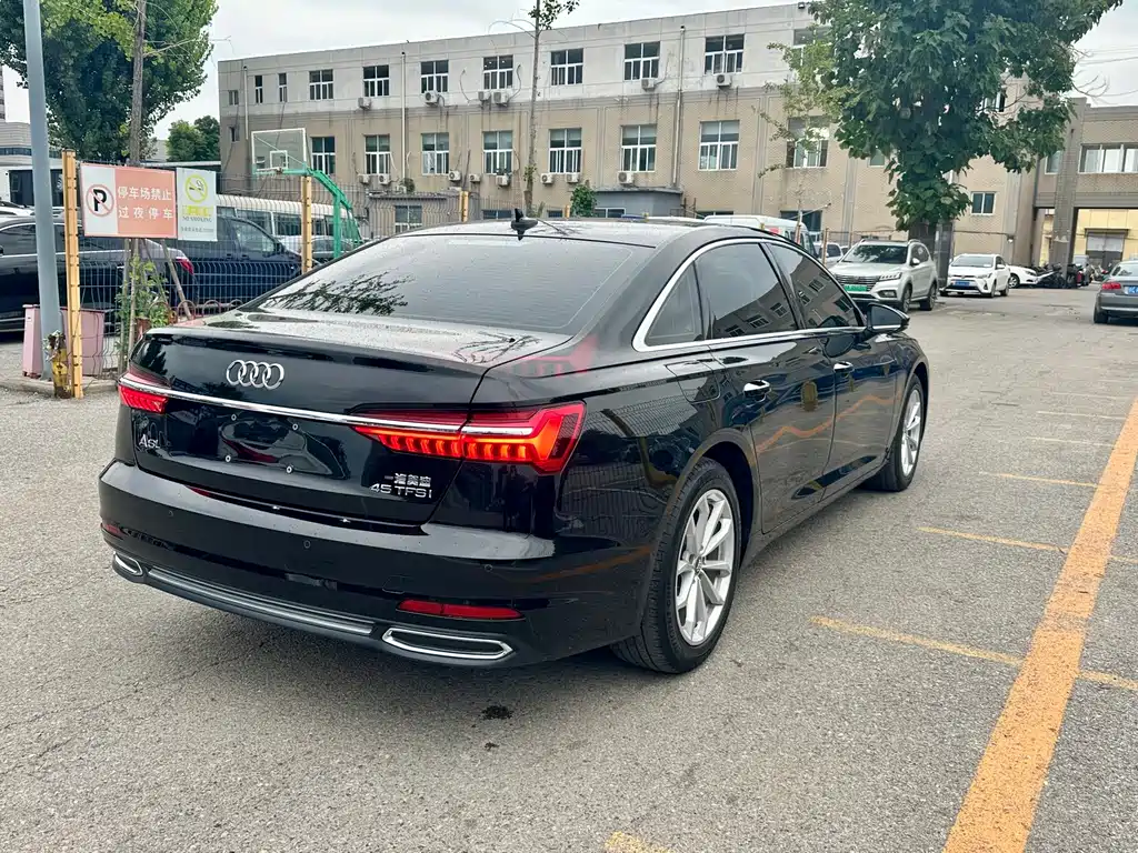 Audi A6L — миниатюра 4
