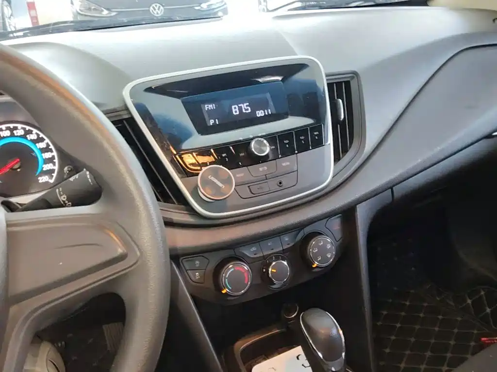 Chevrolet Cavalier — миниатюра 13