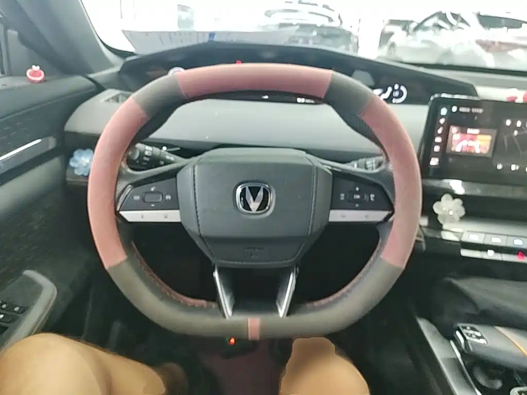 Changan UNI-V — миниатюра 11