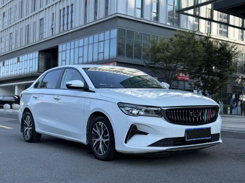 Geely Emgrand 2022 4 1.5L CVT Elite