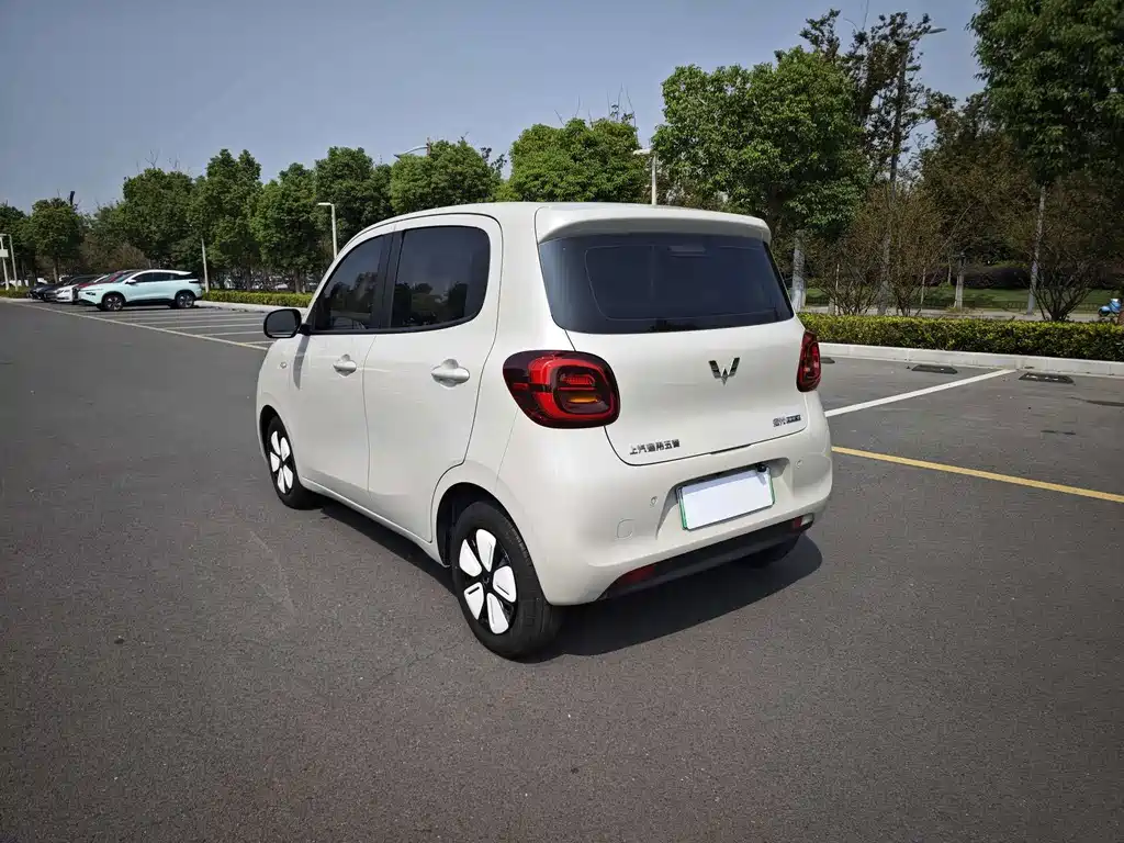 Wuling MINIEV — миниатюра 5
