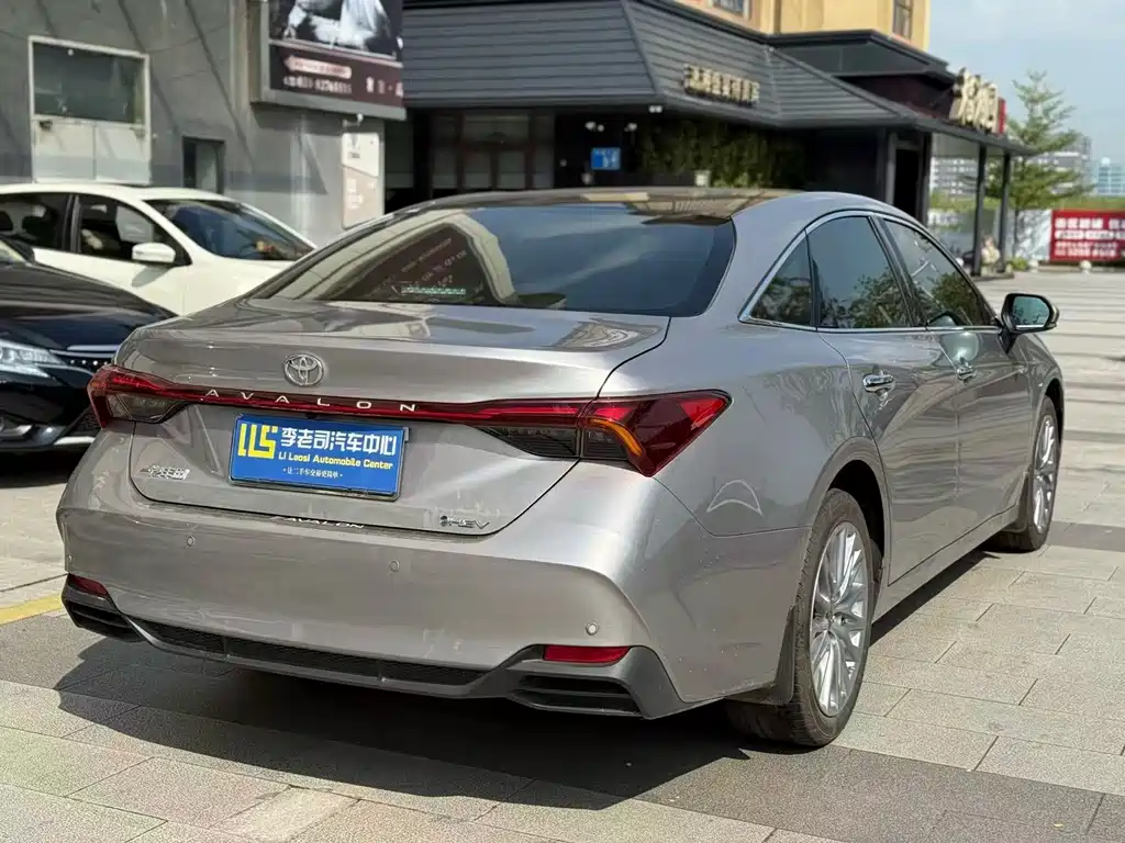 Toyota Avalon — миниатюра 4