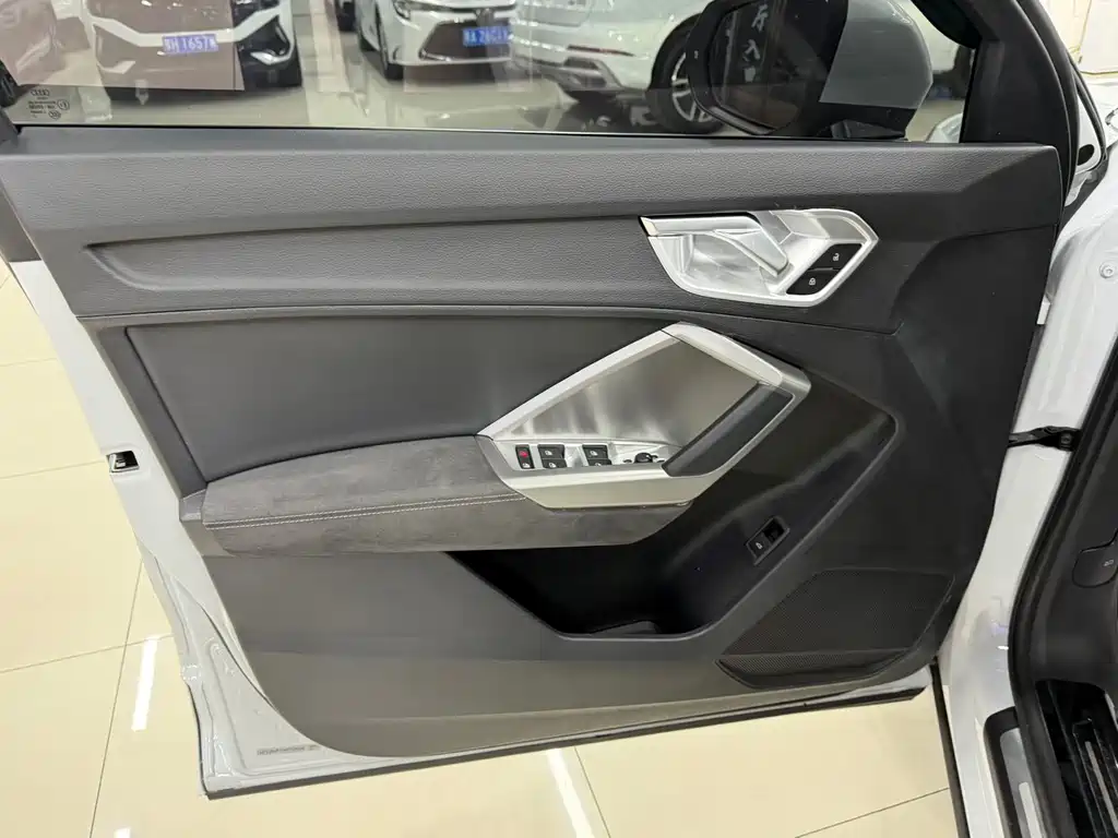 Audi Q3 2022 35 TFSI