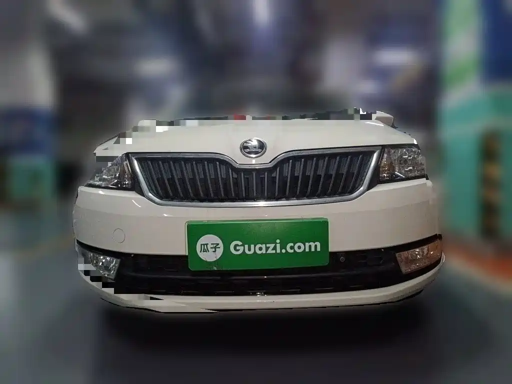 Skoda Rapid — миниатюра 3