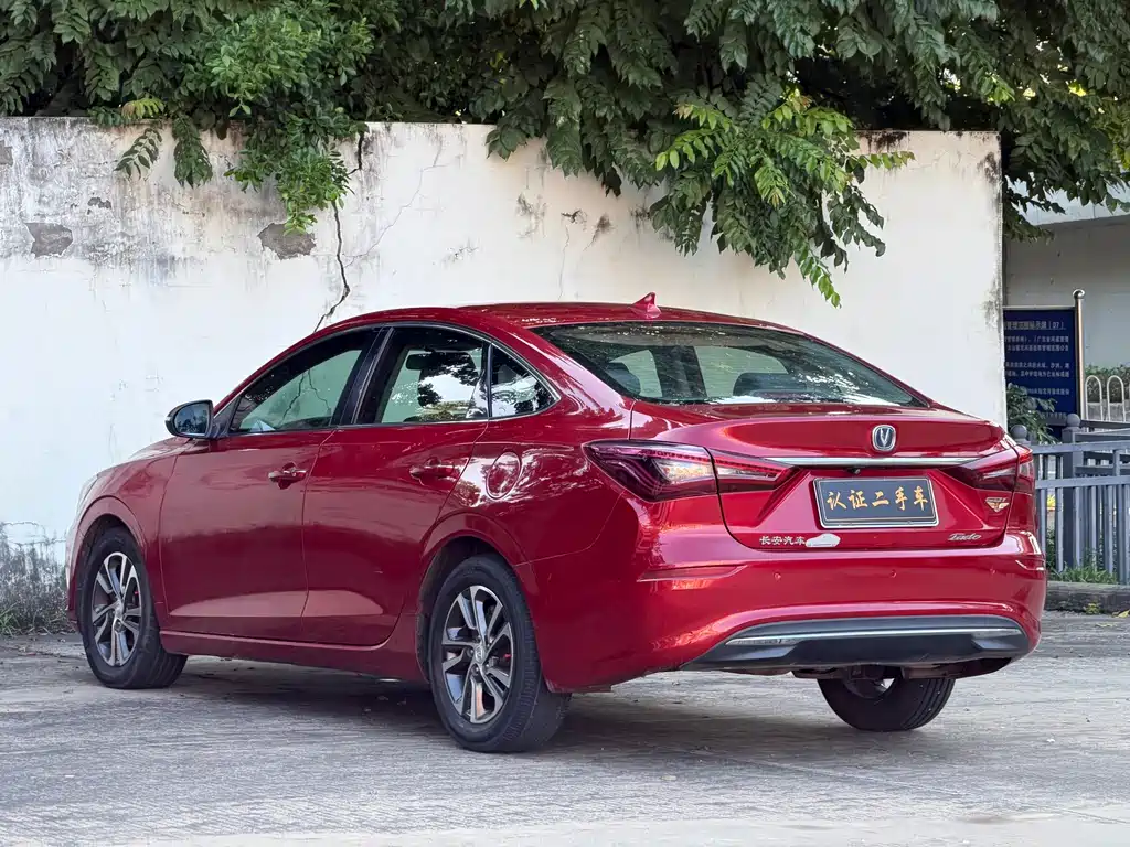 Changan Eado — миниатюра 4