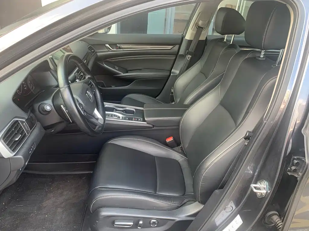 Honda Accord — миниатюра 7