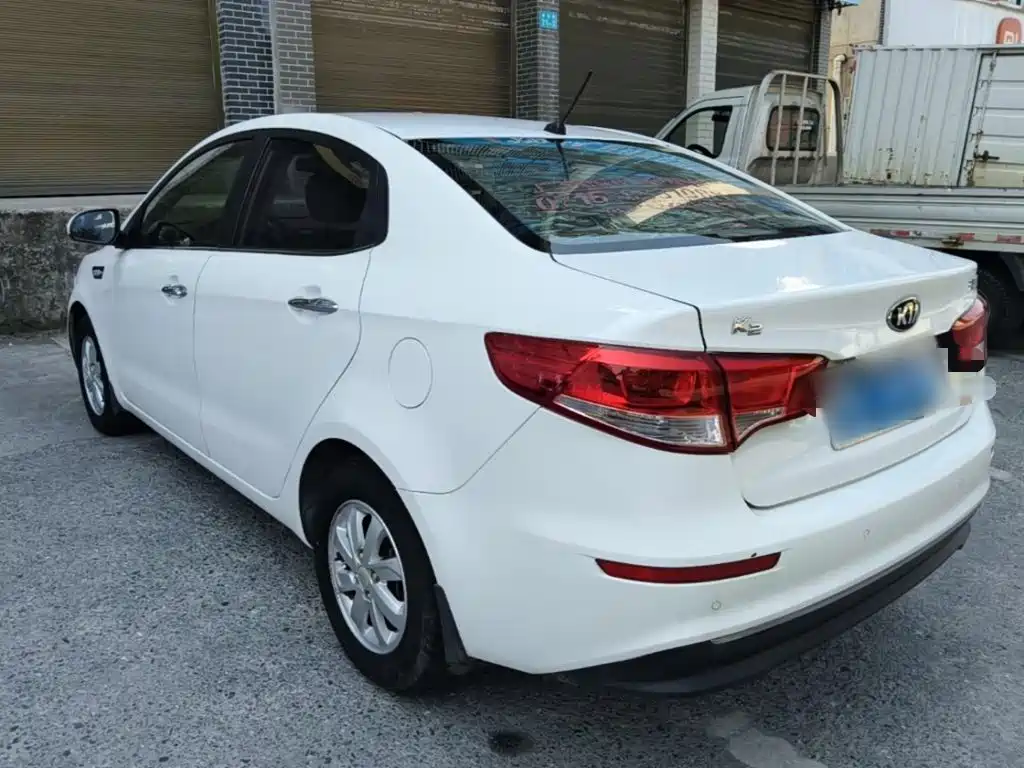 Kia K2 — миниатюра 5
