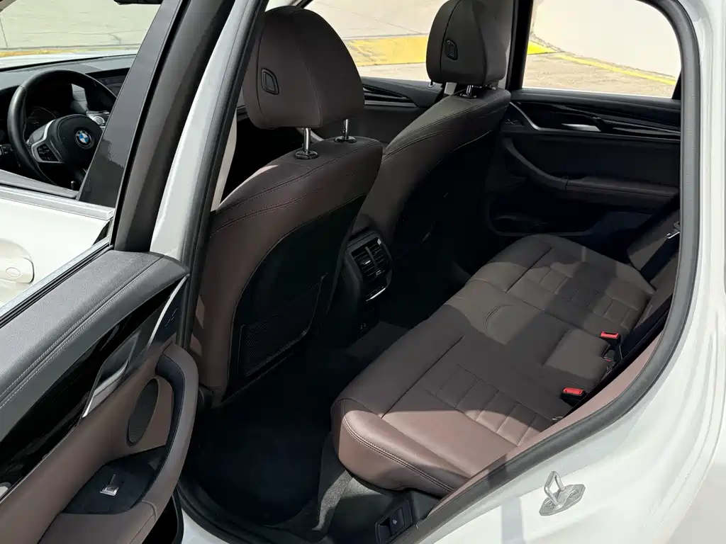 BMW X3 — миниатюра 8