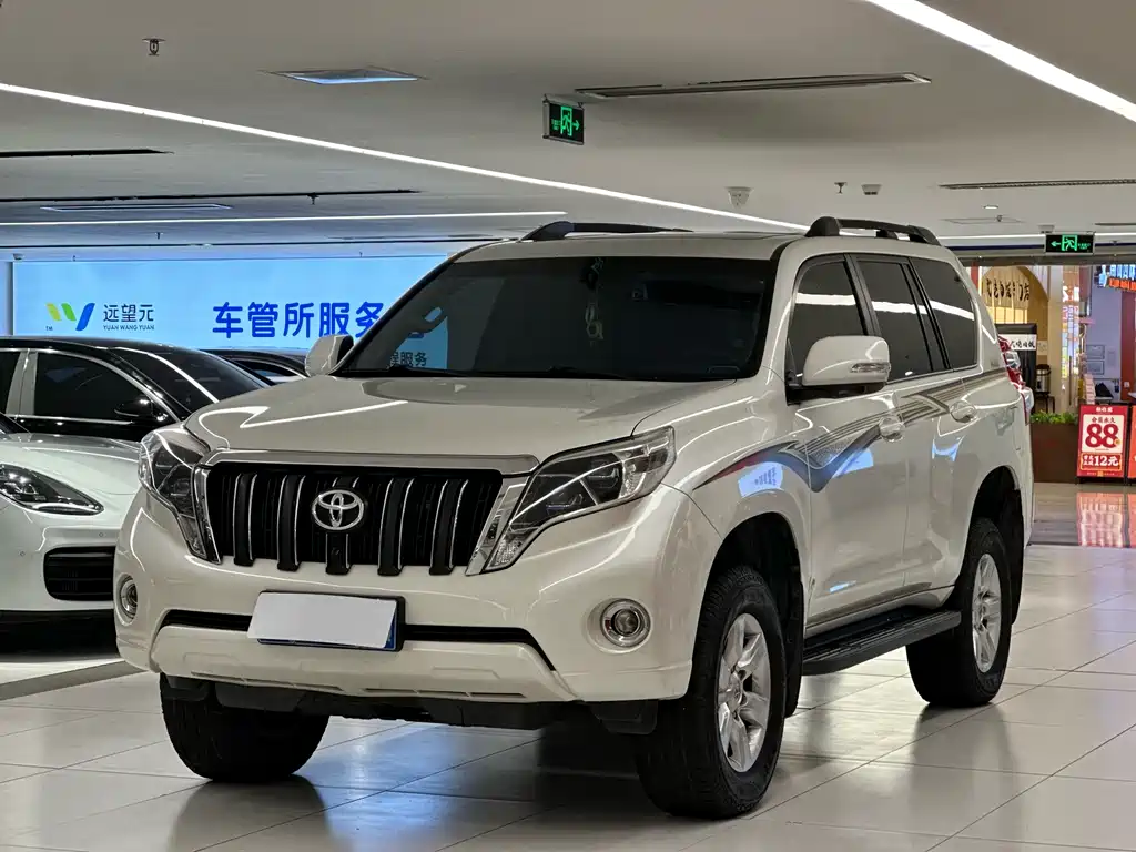TOYOTA PRADO