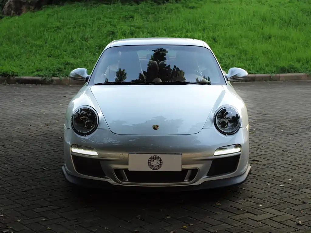 Porsche 911 2010 Carrera S 3.8L