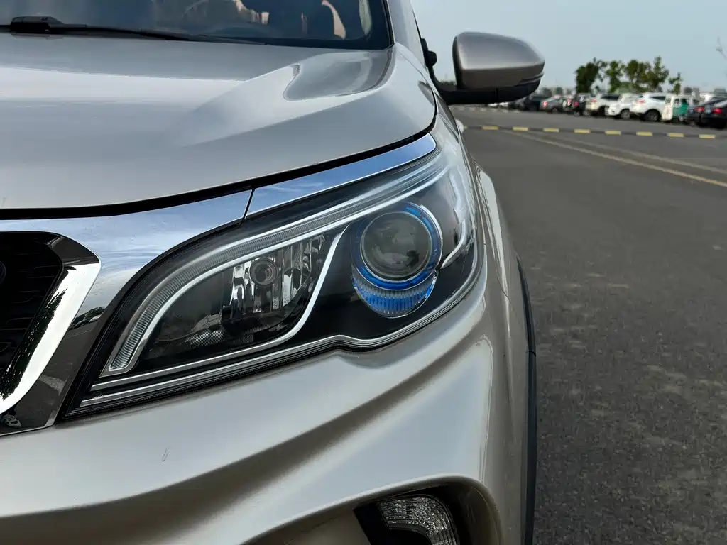 Geely Vision X3 — миниатюра 2