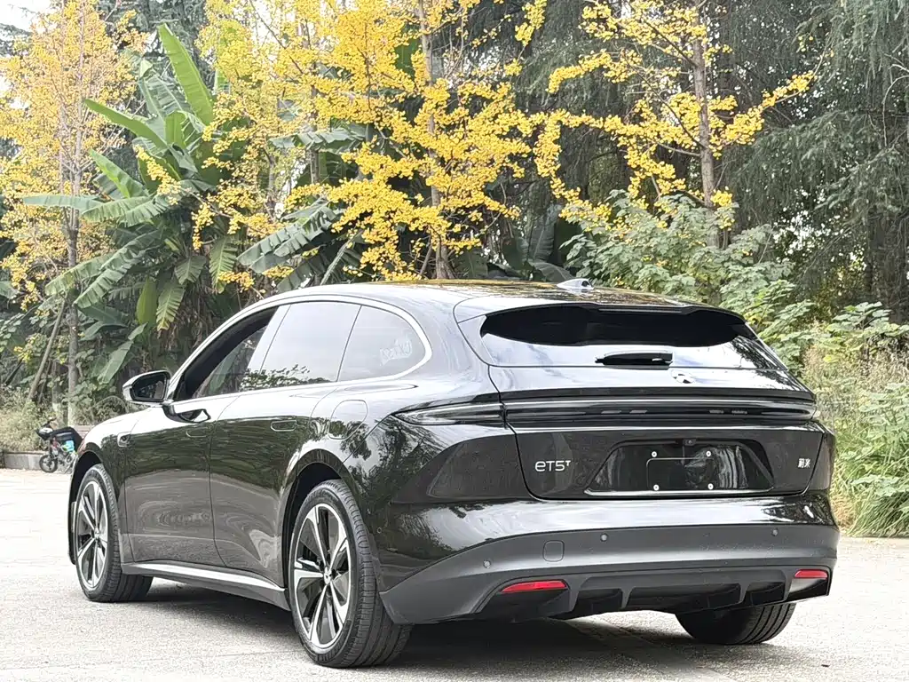 NIO NIO ET5T