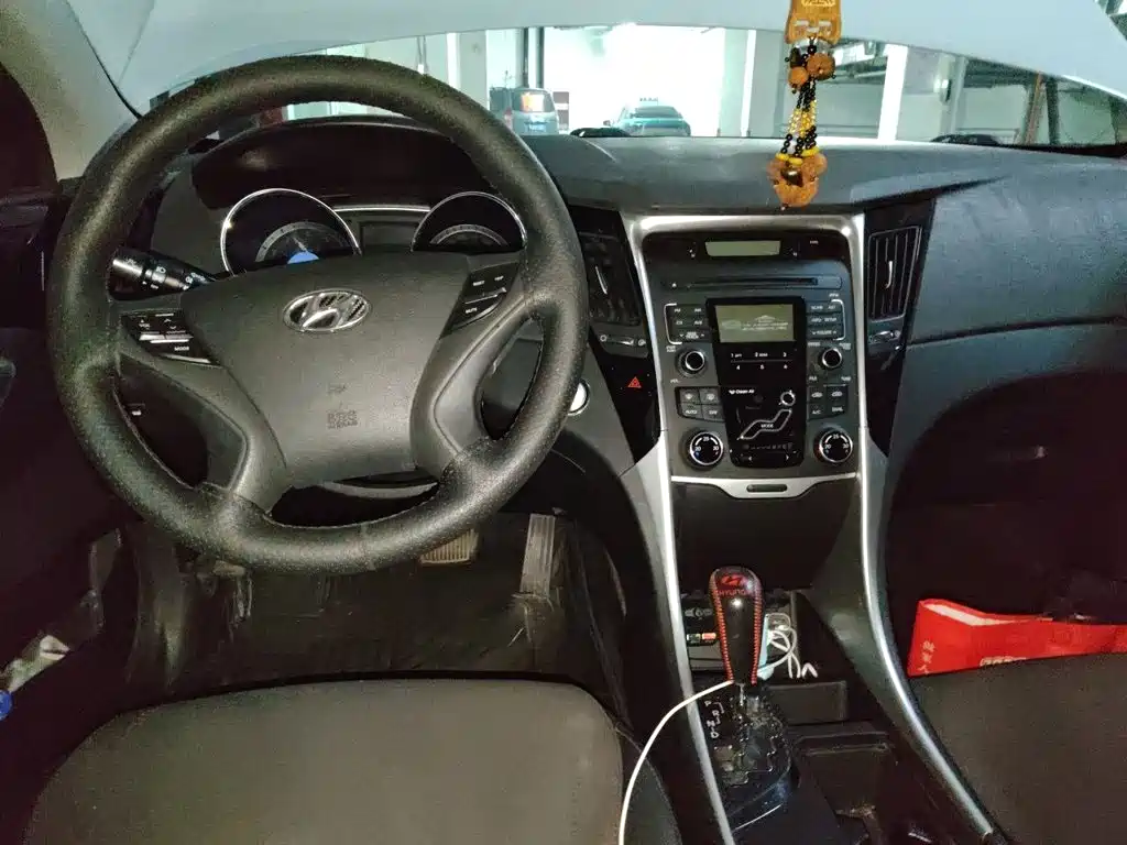 Hyundai Sonata — миниатюра 13