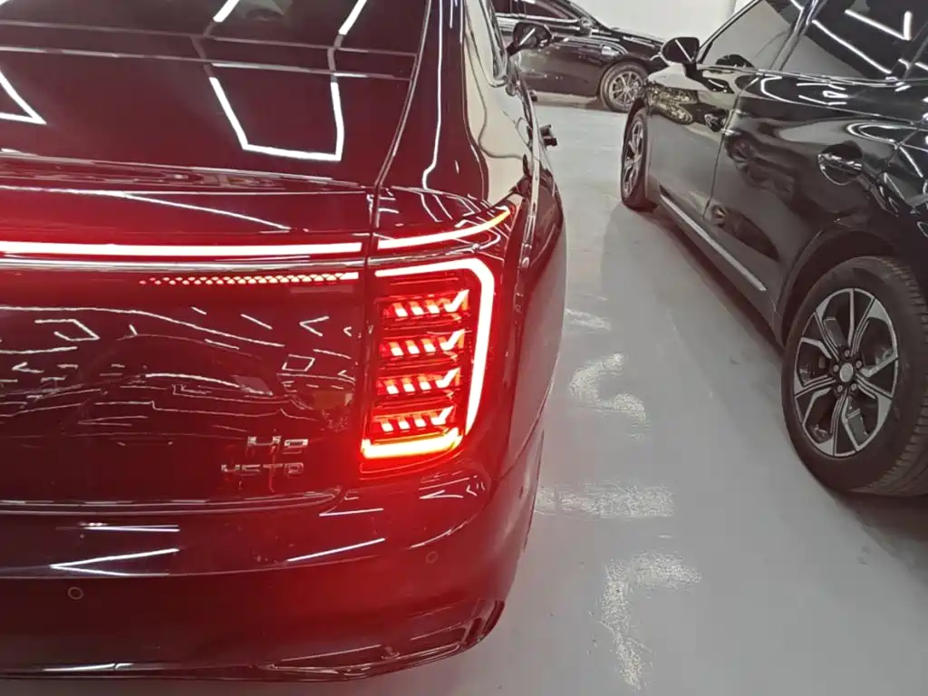Hongqi H9 2024 2.0T