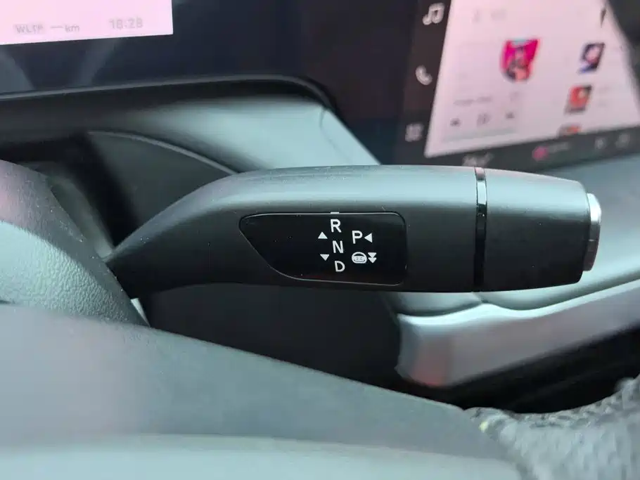 XPeng P7 — миниатюра 16
