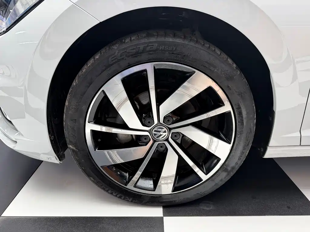 Volkswagen Sagitar 2022 280TSI DSG