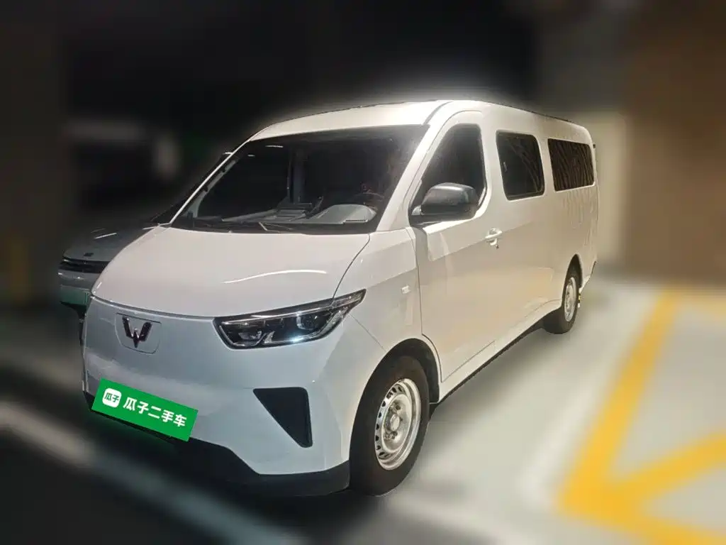 Wuling Yangguang — миниатюра 2