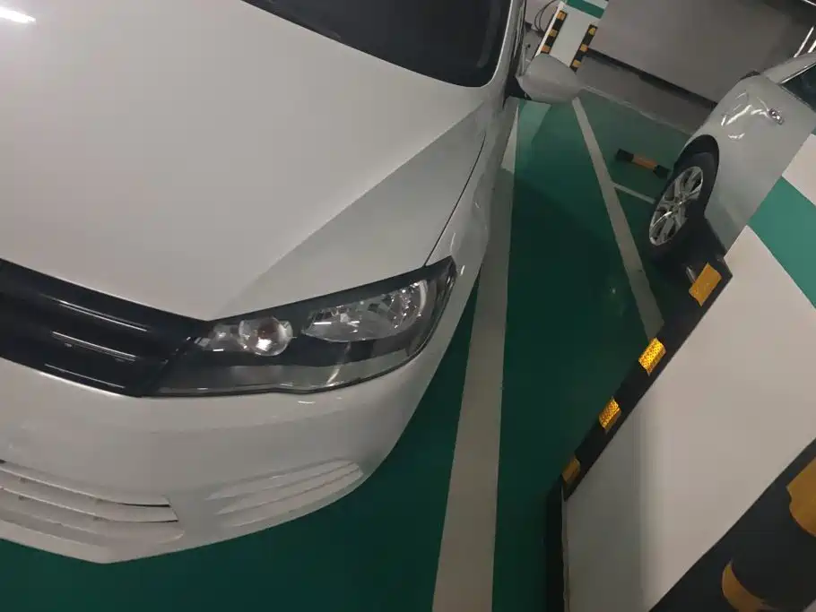 Volkswagen Jetta — миниатюра 5
