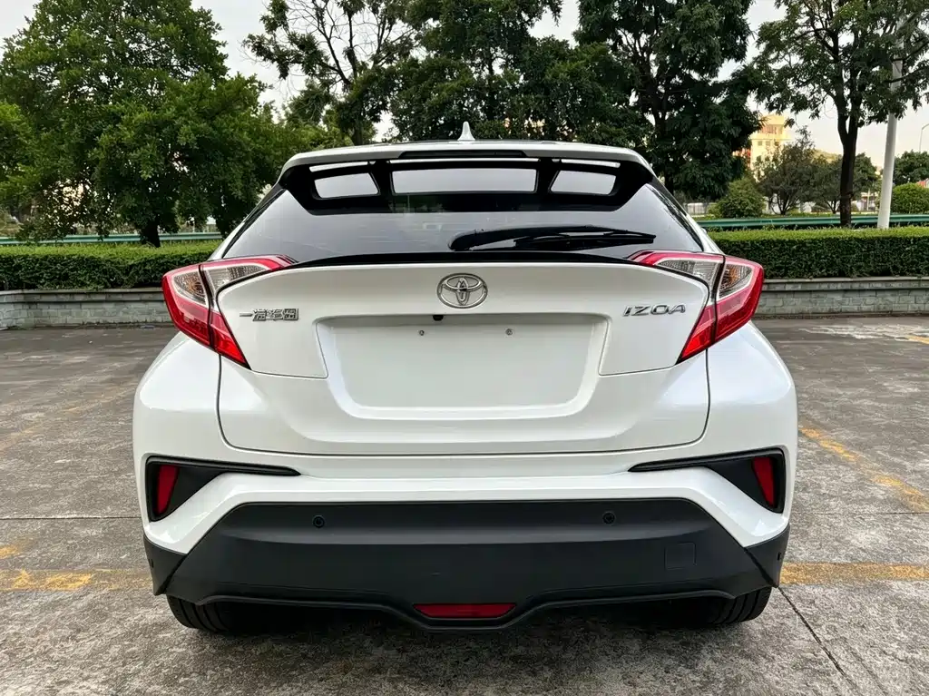 Toyota IZOA — миниатюра 5
