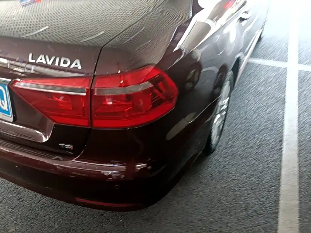 Volkswagen Lavida — миниатюра 8