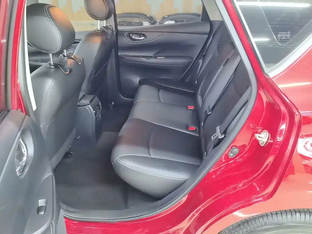Nissan Tiida — миниатюра 17