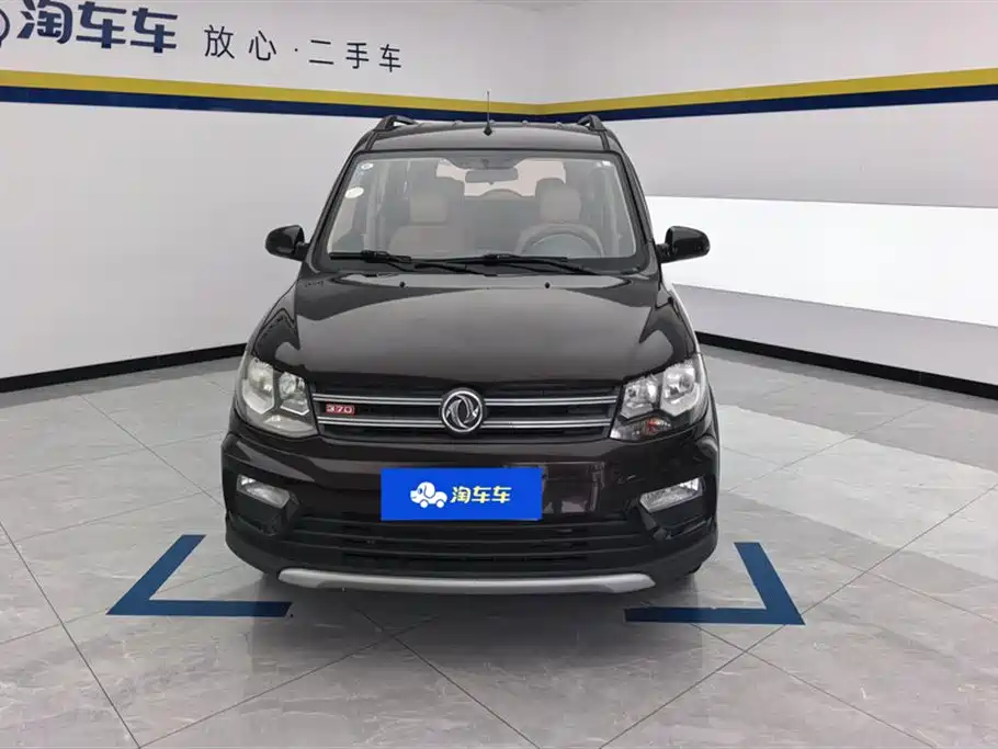 Dongfeng 370 2016 1.5L MT Comfort 7 мест