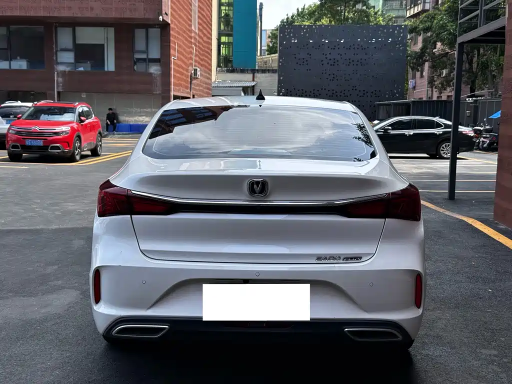Changan Eado 2022 PLUS 1.6L GDI MT Luxury