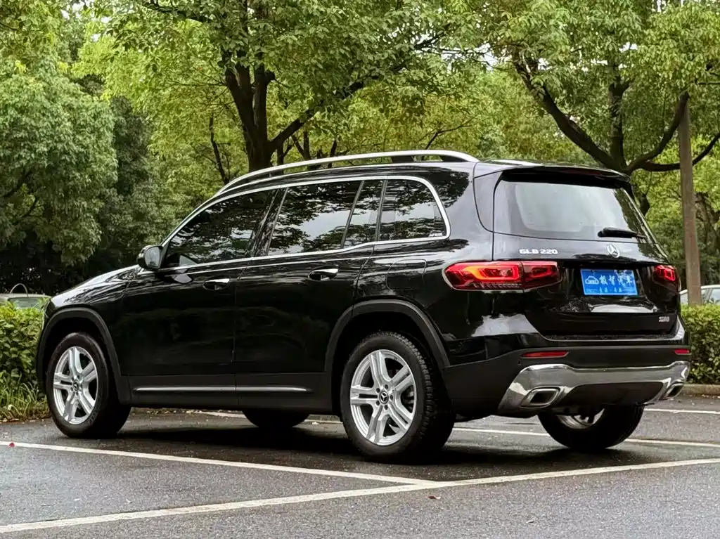Mercedes-Benz GLB 2023 GLB 220