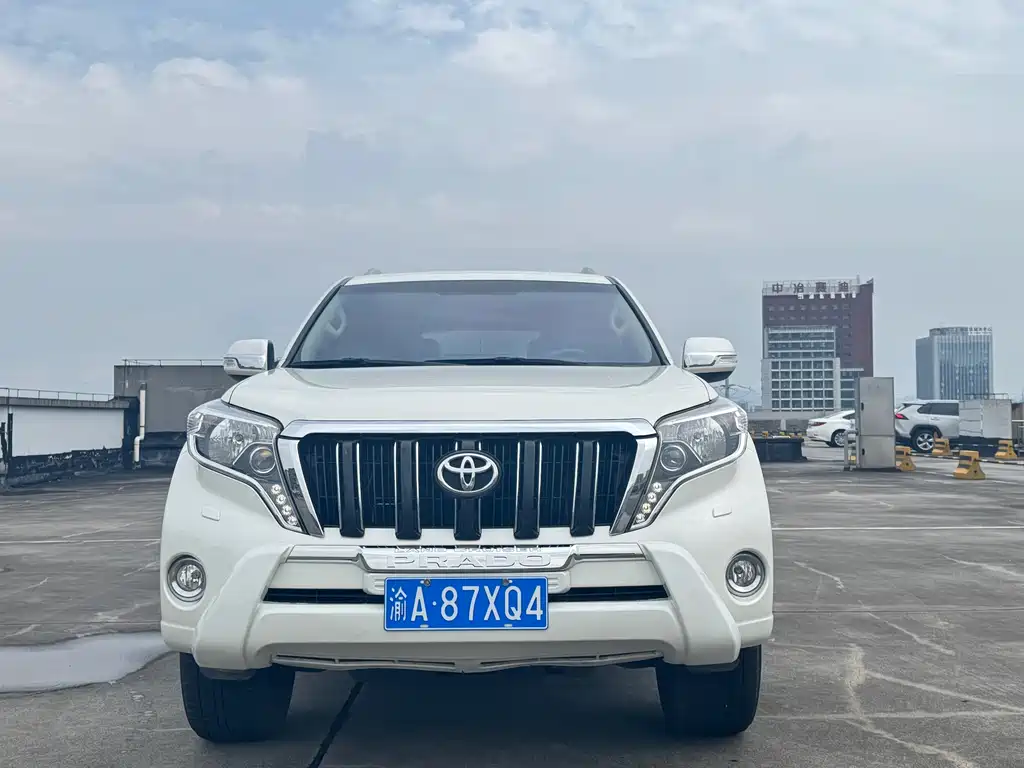 Toyota Land Cruiser Prado 2015 2.7L AT